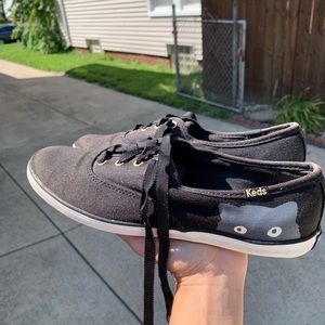 Taylor Swift Sneaky cat Keds